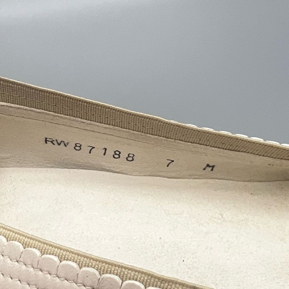 Stuart Weitzman Cream and Black Leather Snakeskin Women's Flats - Picture 4 of 6